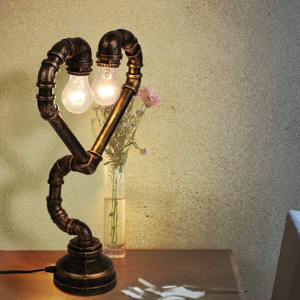 JEUNEU Industrial Pipe Steam Punk Heart Table Lamp